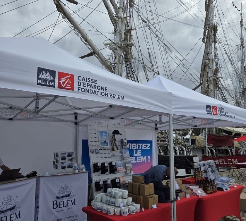 Il n'y a pas que la flamme Olympique qui voyage nos X.Light son à bord du Belem.